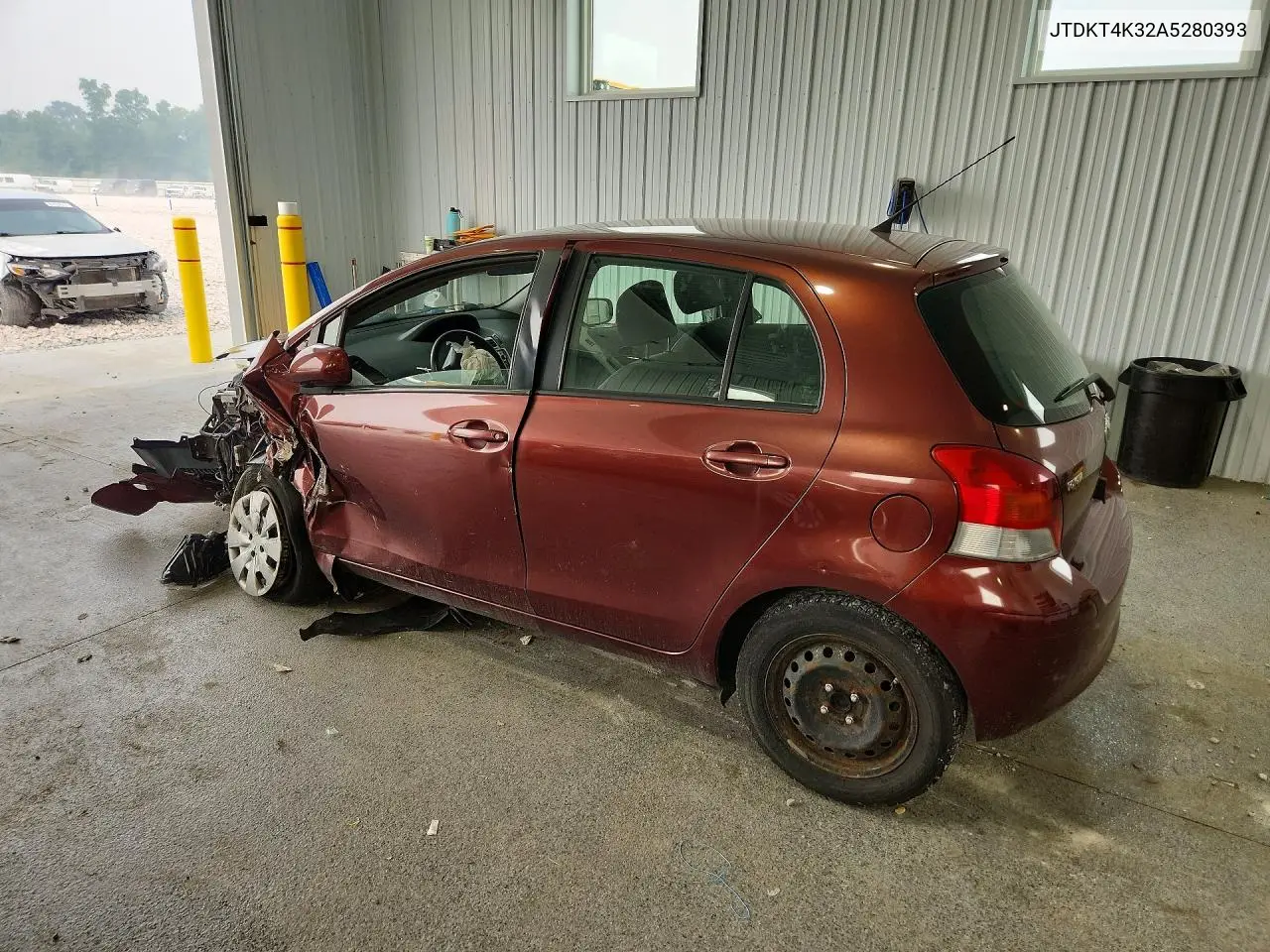 2010 Toyota Yaris Base VIN: JTDKT4K32A5280393 Lot: 61800466