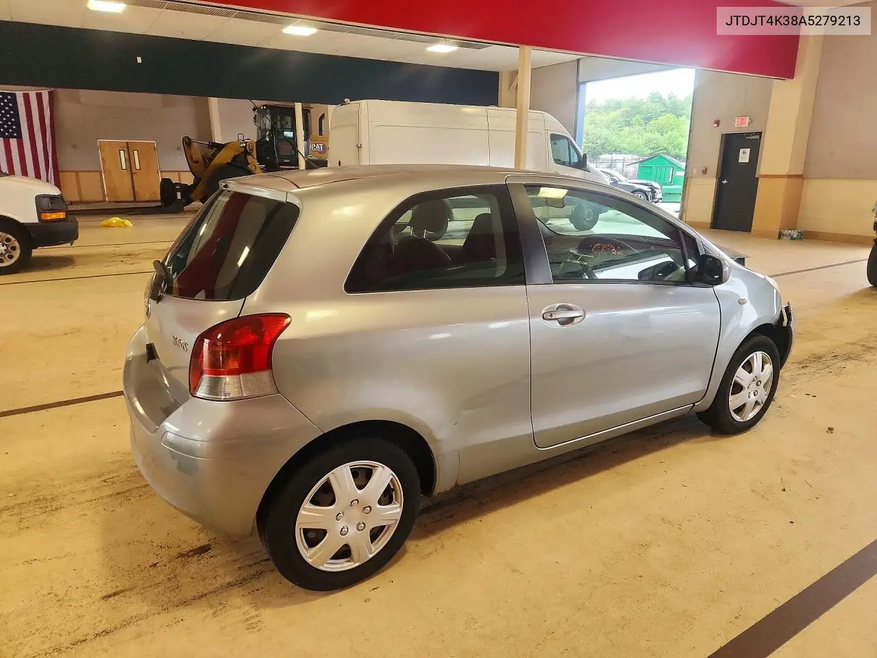 2010 Toyota Yaris Base VIN: JTDJT4K38A5279213 Lot: 62066296