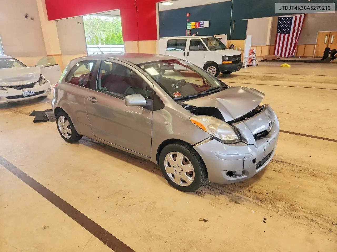2010 Toyota Yaris Base VIN: JTDJT4K38A5279213 Lot: 62066296