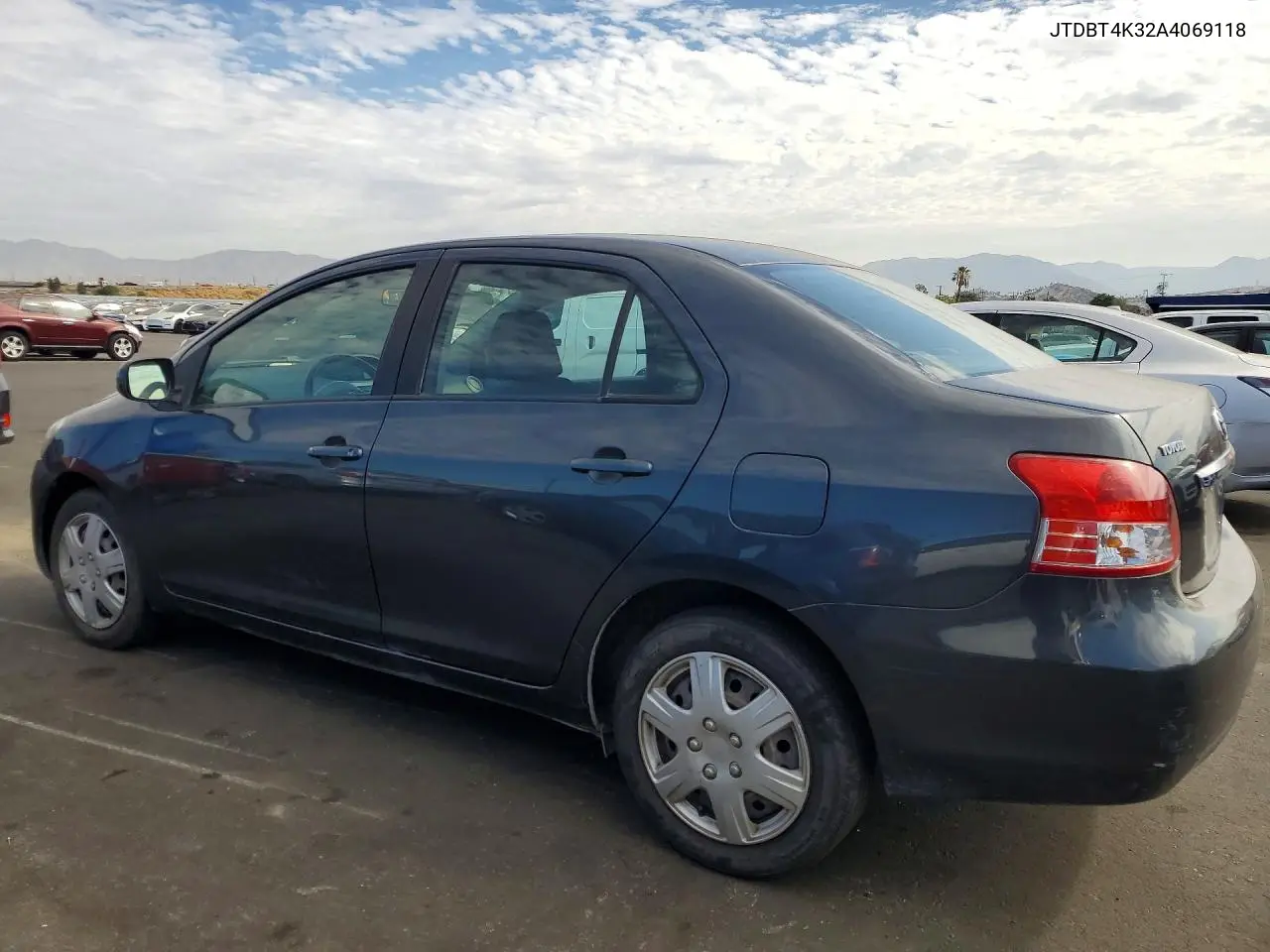 2010 Toyota Yaris Base VIN: JTDBT4K32A4069118 Lot: 62148686