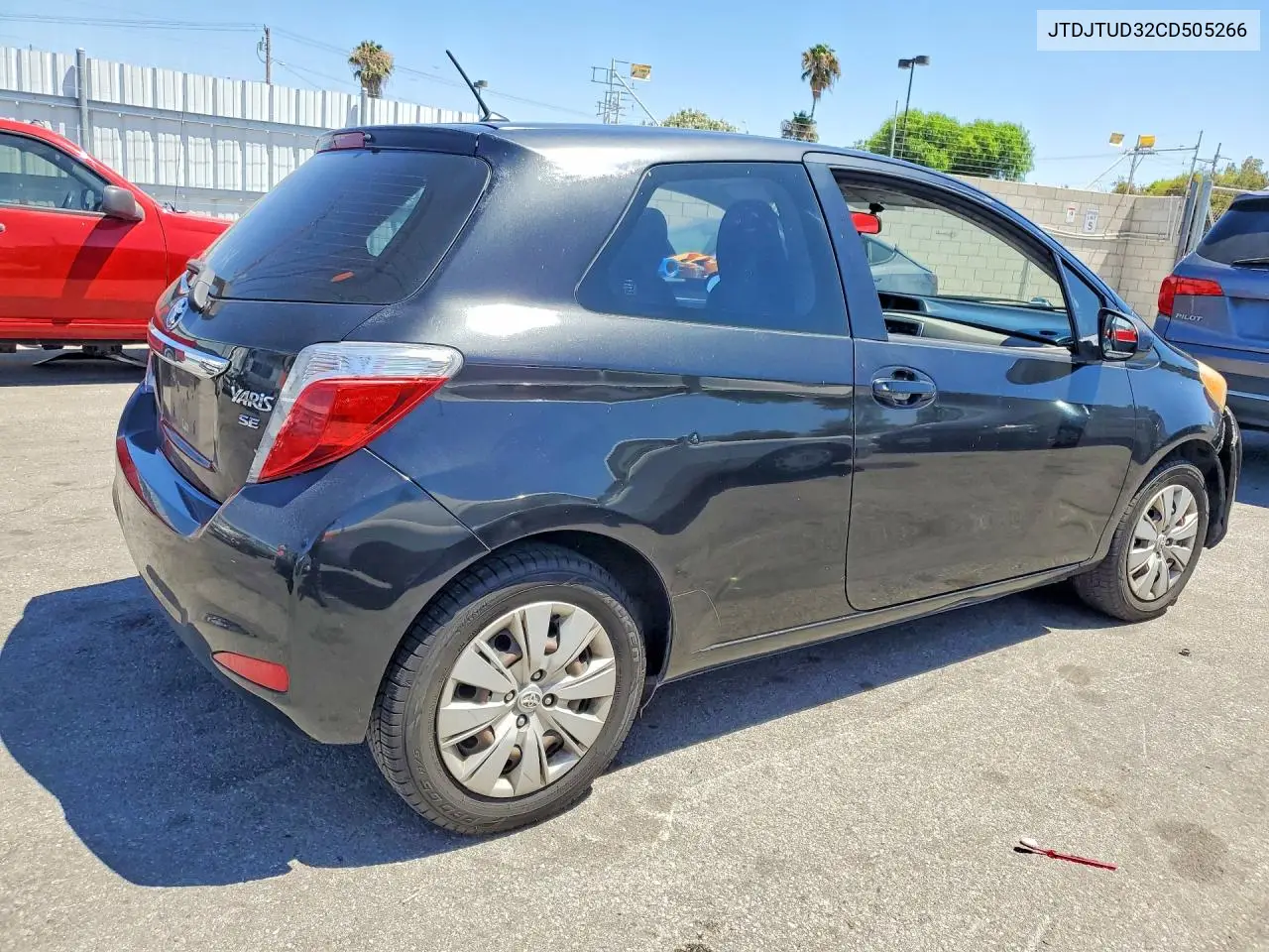 2012 Toyota Yaris 3-Door Le VIN: JTDJTUD32CD505266 Lot: 60640896