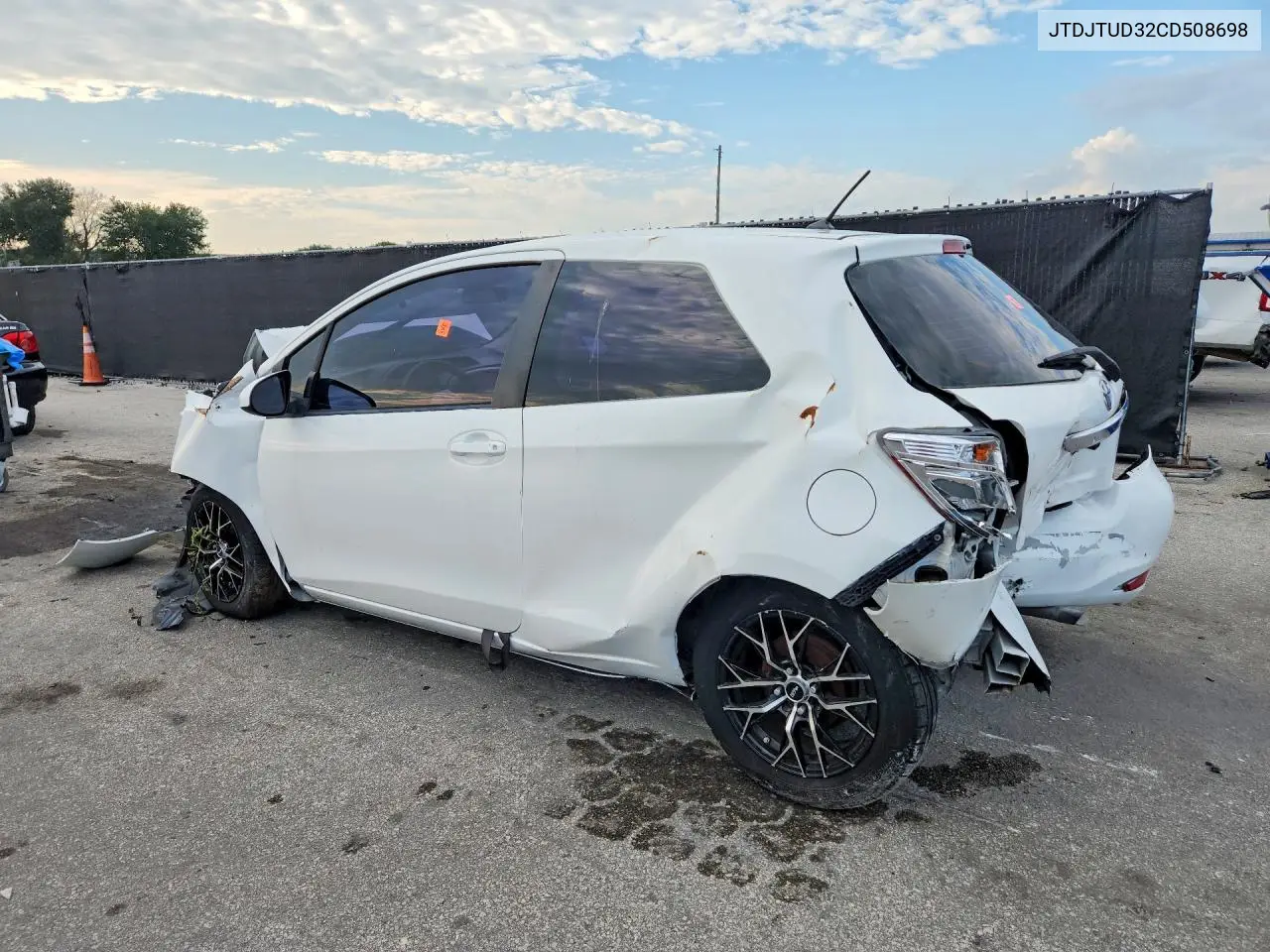 2012 Toyota Yaris 3-Door L VIN: JTDJTUD32CD508698 Lot: 61568976
