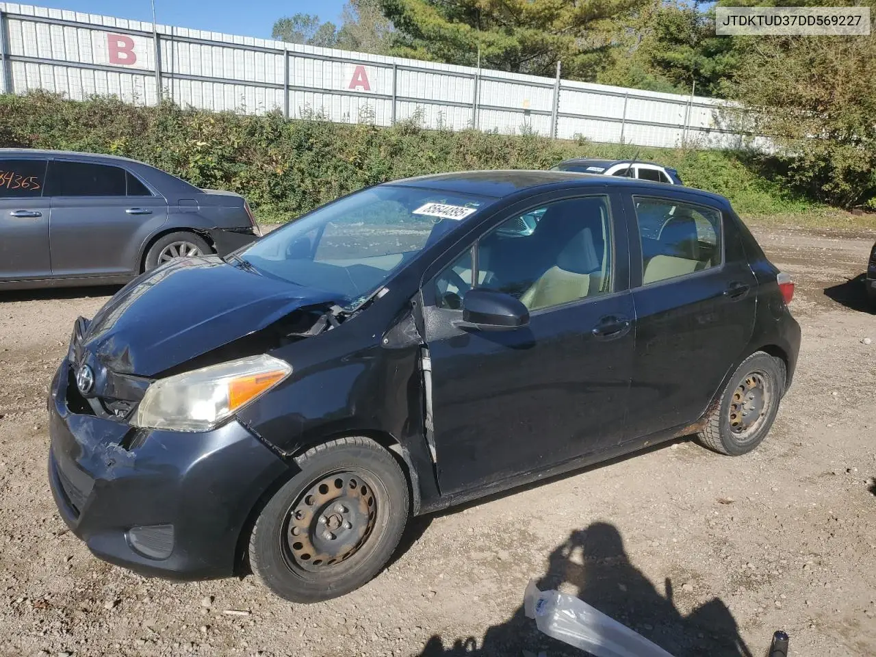 JTDKTUD37DD569227 2013 Toyota Yaris