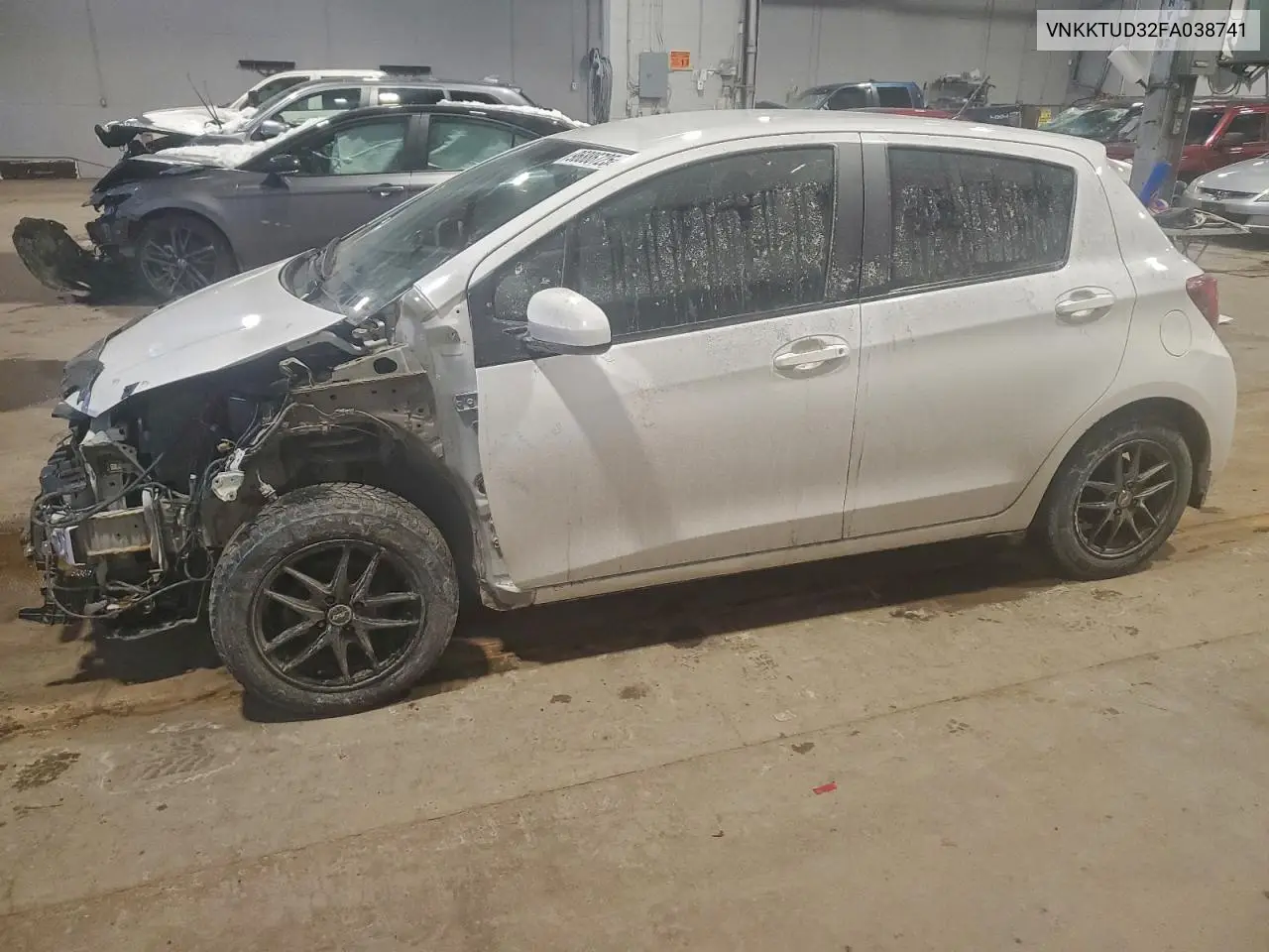 VNKKTUD32FA038741 2015 Toyota Yaris