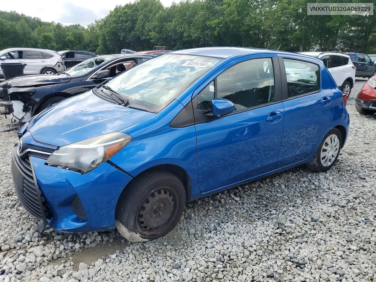 VNKKTUD32GA069229 2016 Toyota Yaris 5-Door L