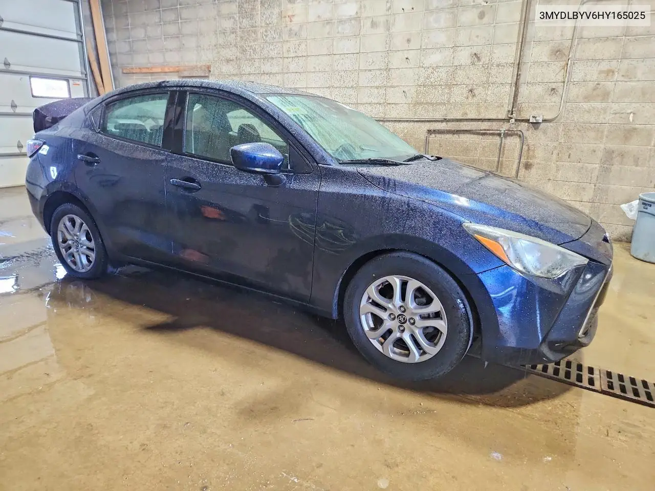 2017 Toyota Yaris Ia Base VIN: 3MYDLBYV6HY165025 Lot: 61138886