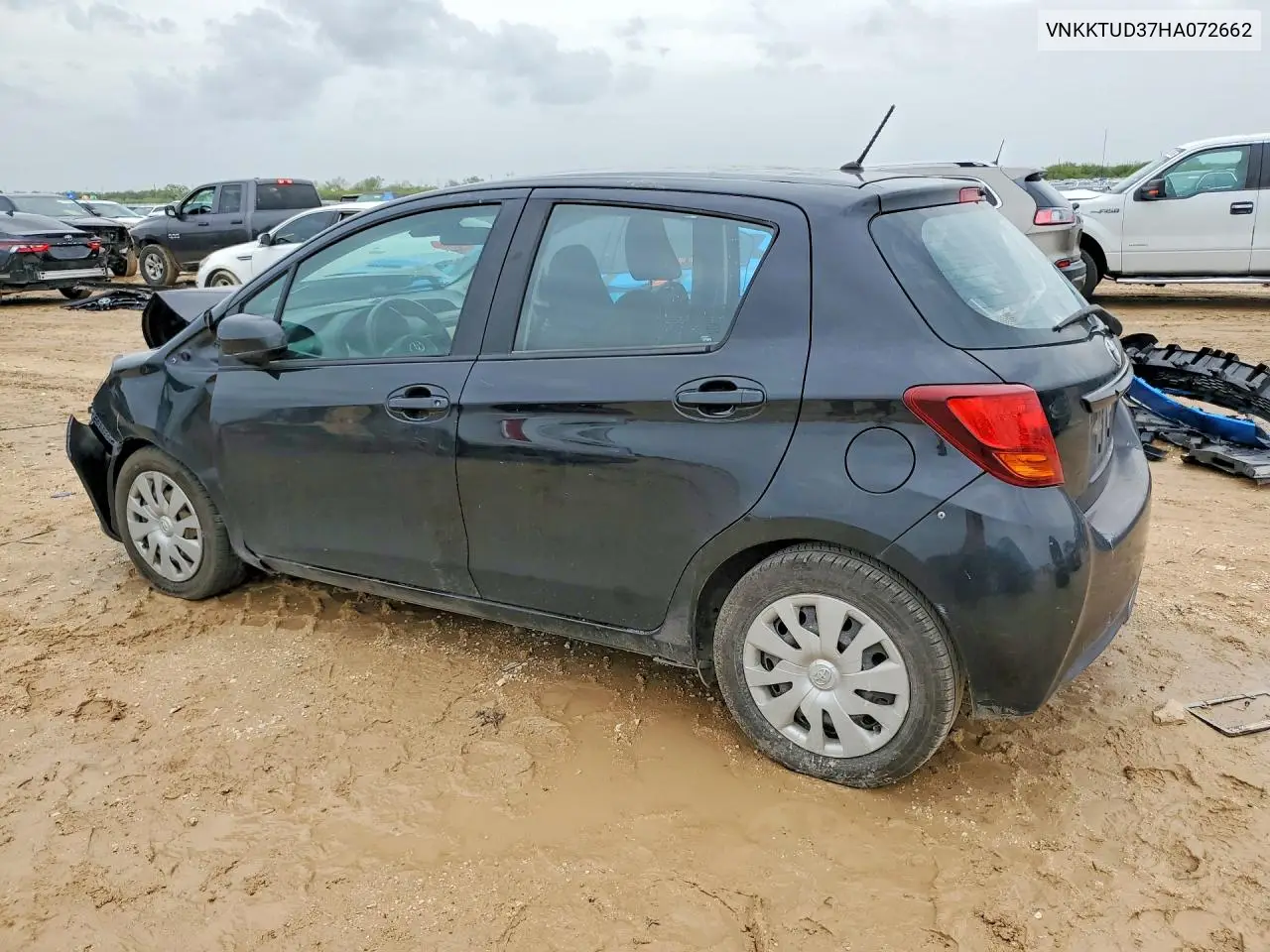 2017 Toyota Yaris 5-Door L Fleet VIN: VNKKTUD37HA072662 Lot: 61178416
