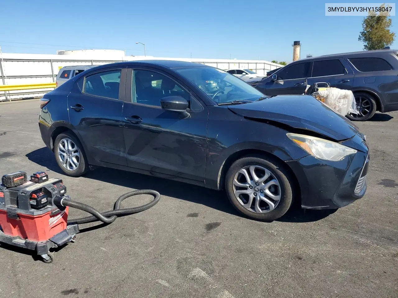 2017 Toyota Yaris Ia Base VIN: 3MYDLBYV3HY158047 Lot: 61248236