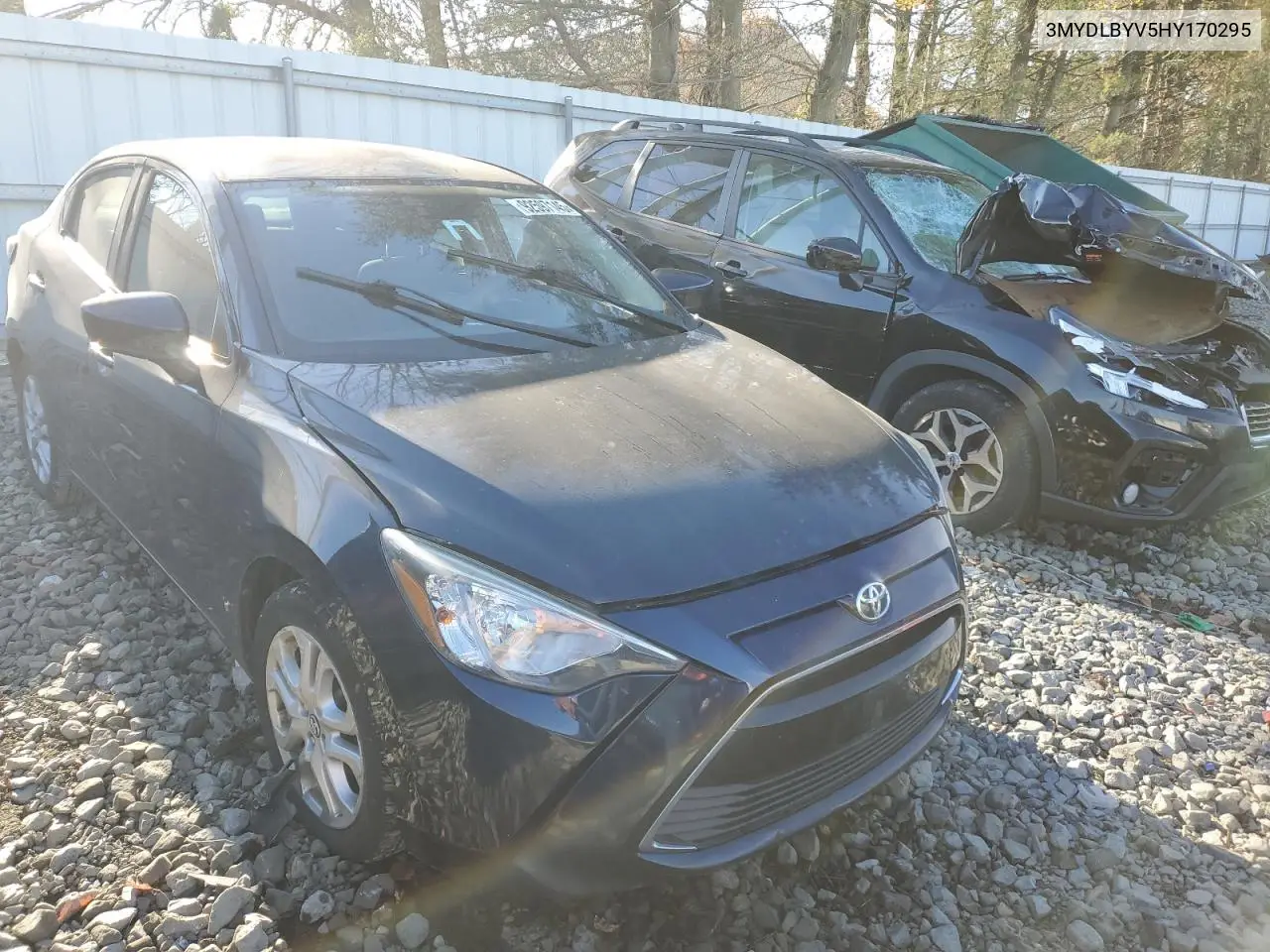 3MYDLBYV5HY170295 2017 Toyota Yaris Ia