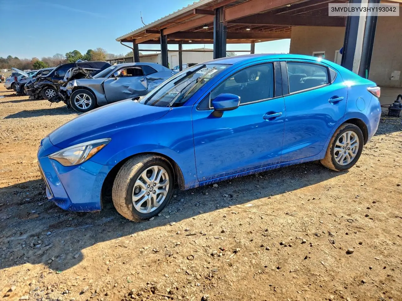 3MYDLBYV3HY193042 2017 Toyota Yaris Ia