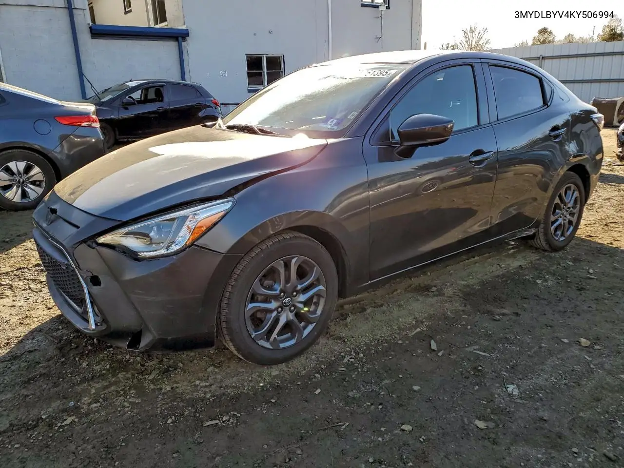 3MYDLBYV4KY506994 2019 Toyota Yaris L