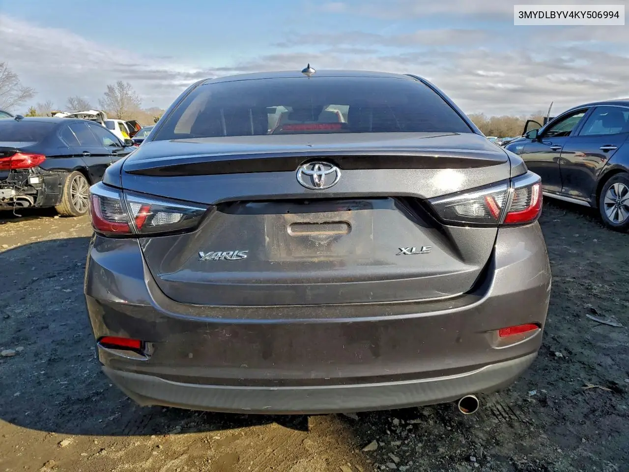 3MYDLBYV4KY506994 2019 Toyota Yaris L