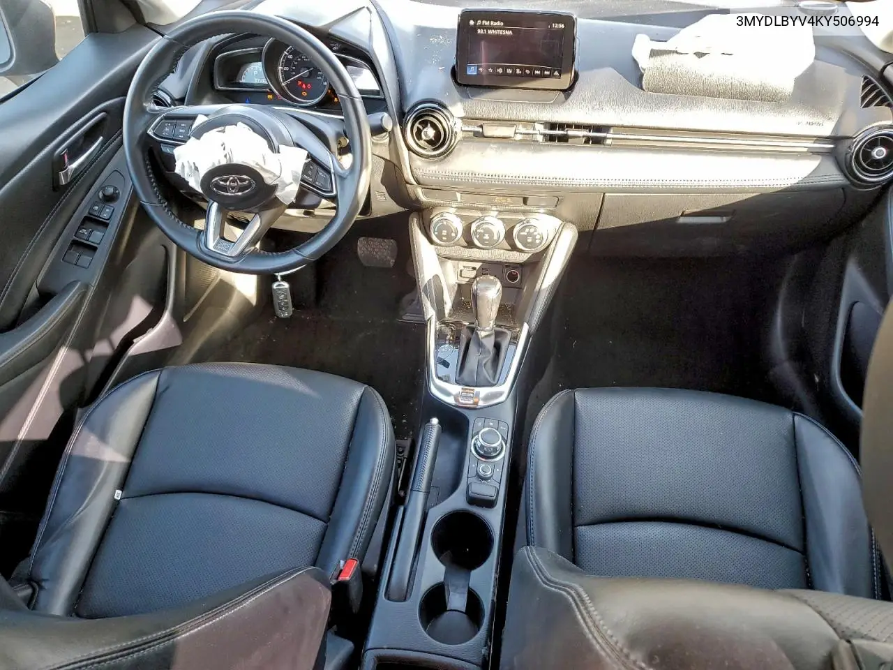 3MYDLBYV4KY506994 2019 Toyota Yaris L