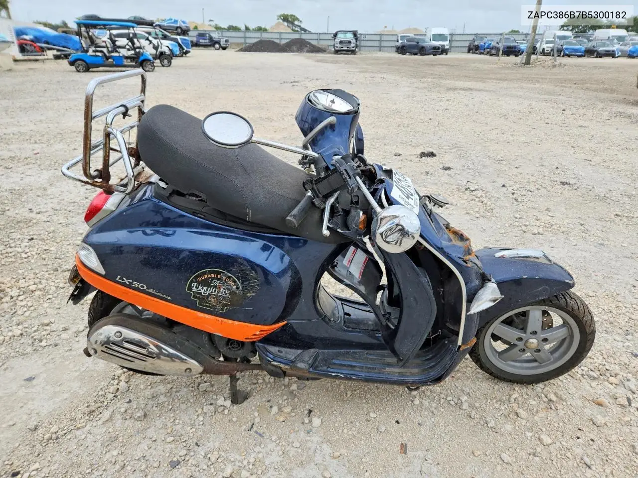2011 Vespa Lx 50 VIN: ZAPC386B7B5300182 Lot: 48151936