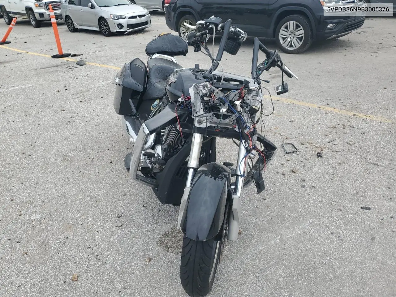 2011 Victory Motorcycles Cross Country Standard VIN: 5VPDB36N9B3005376 Lot: 60556365