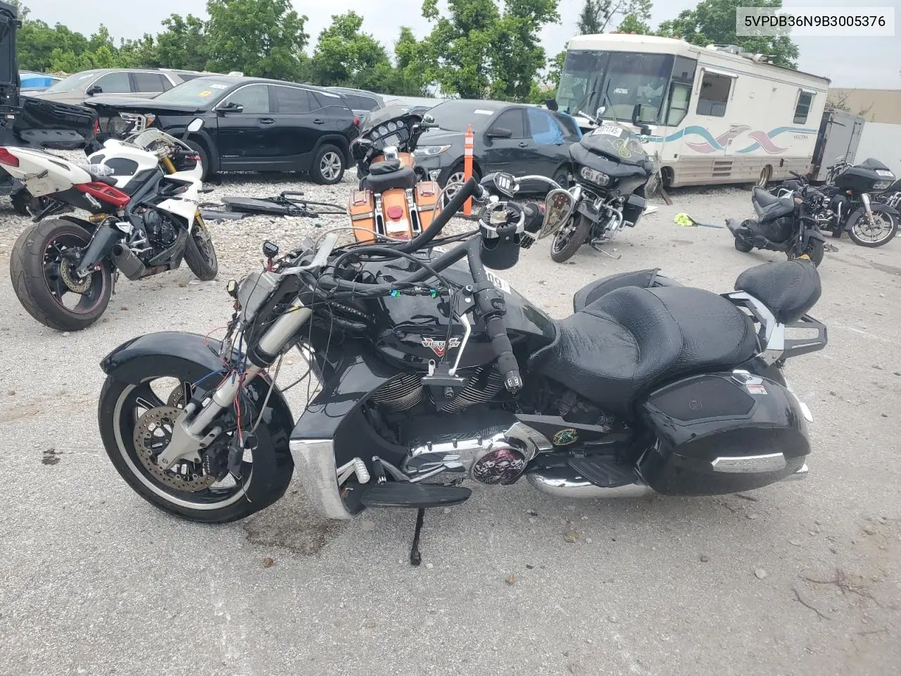 2011 Victory Motorcycles Cross Country Standard VIN: 5VPDB36N9B3005376 Lot: 60556365