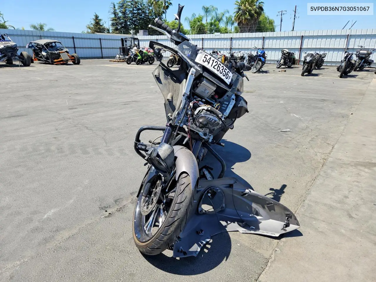 2016 Victory Cross Country VIN: 5VPDB36N7G3051067 Lot: 54126356