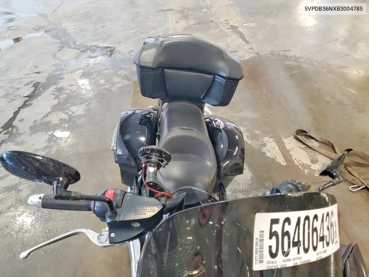 2011 Victory Motorcycles Cross Country Standard VIN: 5VPDB36NXB3004785 Lot: 56406436