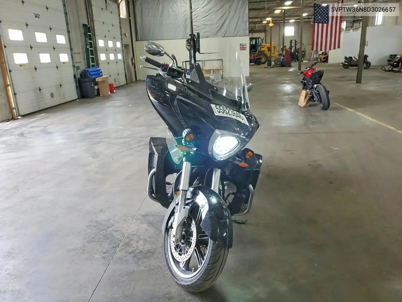 2013 Victory Motorcycles Cross Country Tour VIN: 5VPTW36N8D3026657 Lot: 55623646