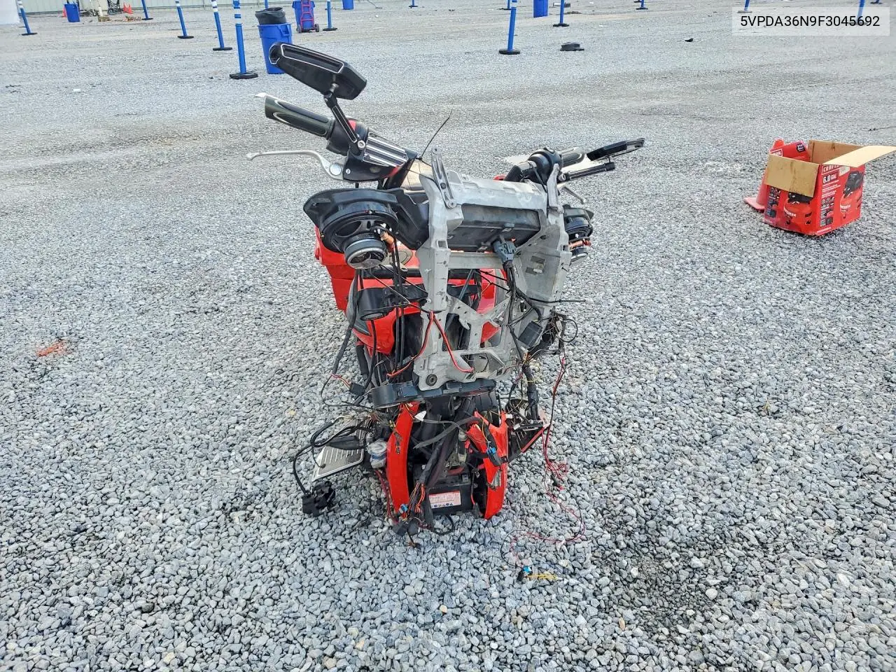 2015 Victory Motorcycles Cross Country 8-Ball VIN: 5VPDA36N9F3045692 Lot: 57264076