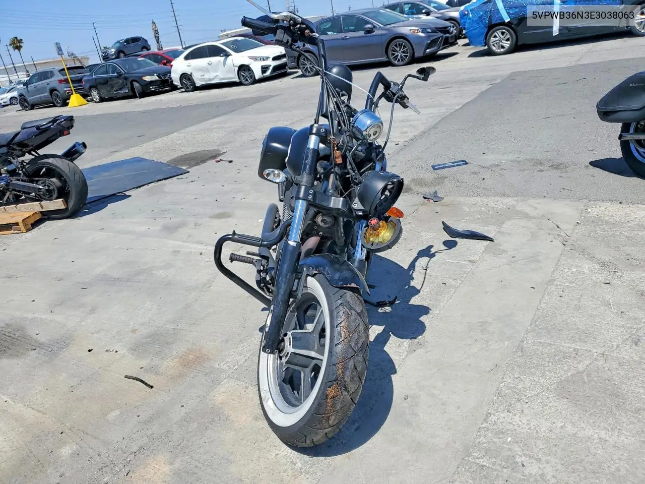 2014 Victory Motorcycles High-Ball VIN: 5VPWB36N3E3038063 Lot: 55462066