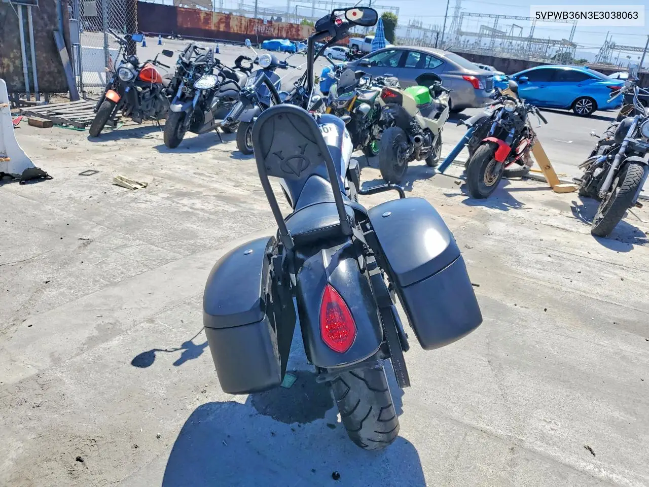 2014 Victory Motorcycles High-Ball VIN: 5VPWB36N3E3038063 Lot: 55462066