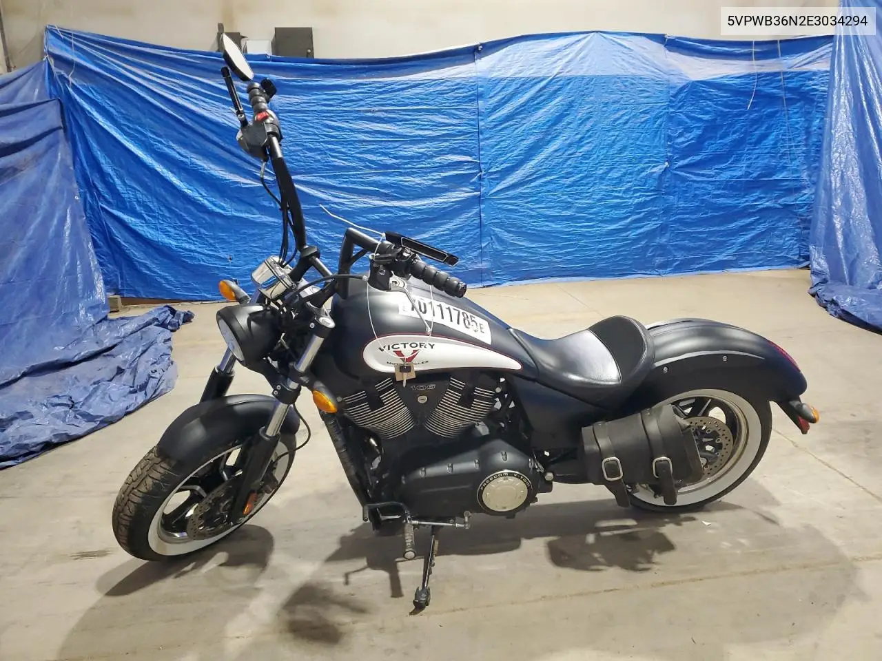 2014 Victory Motorcycles High-Ball VIN: 5VPWB36N2E3034294 Lot: 70111785