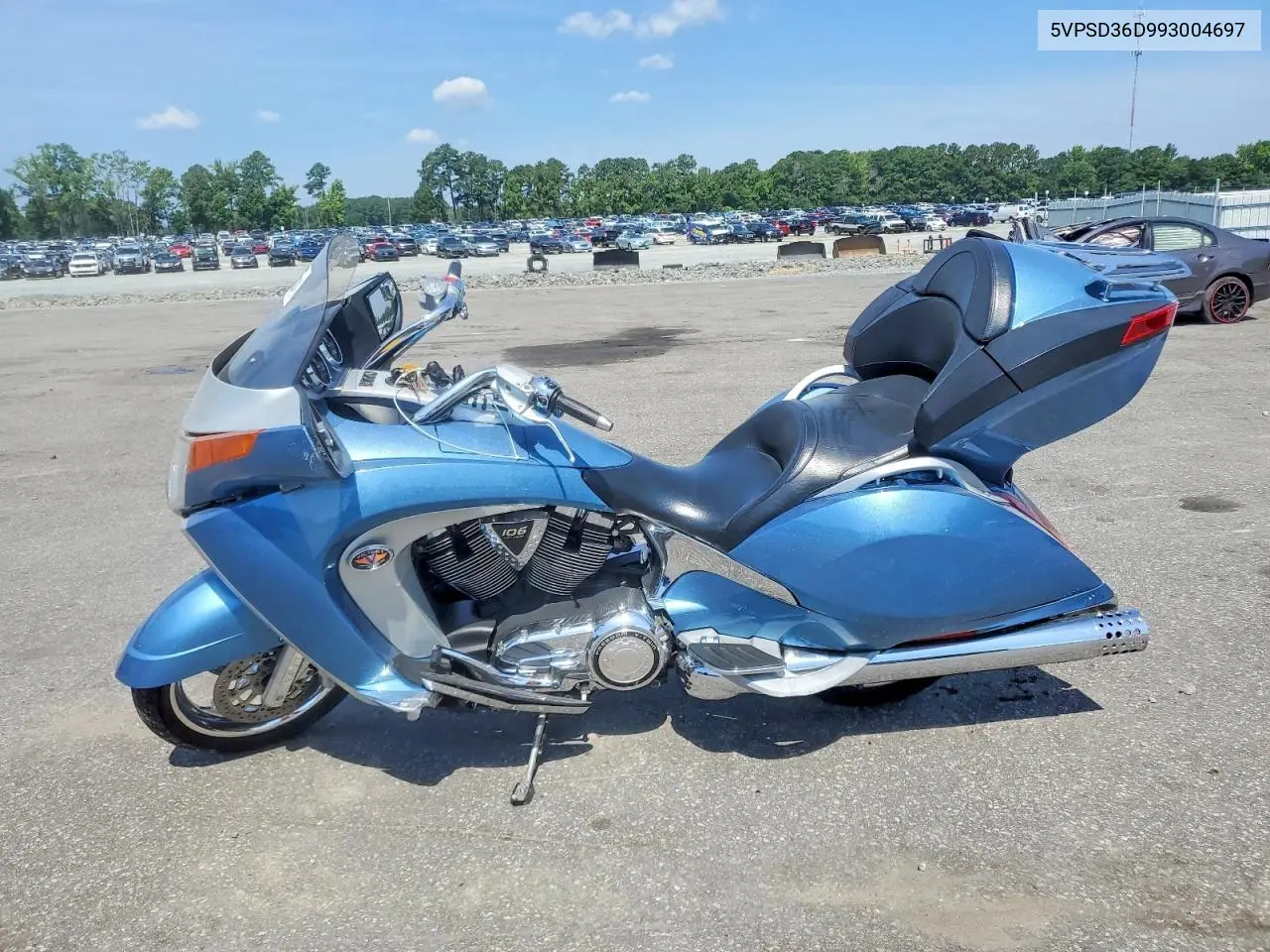 2009 Victory Motorcycles Vision Touring VIN: 5VPSD36D993004697 Lot: 60597236