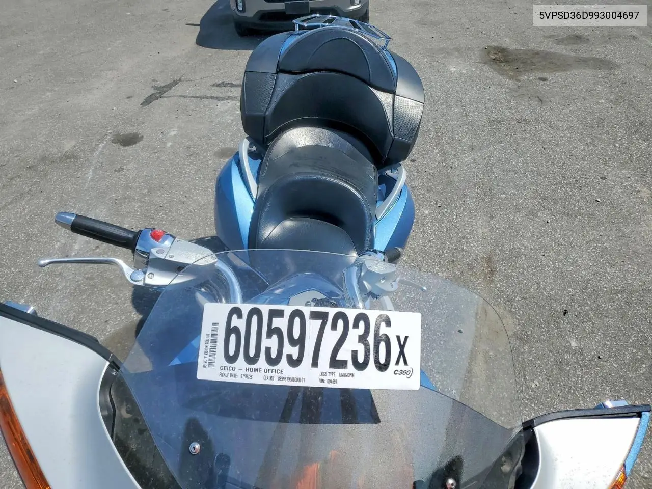 2009 Victory Motorcycles Vision Touring VIN: 5VPSD36D993004697 Lot: 60597236