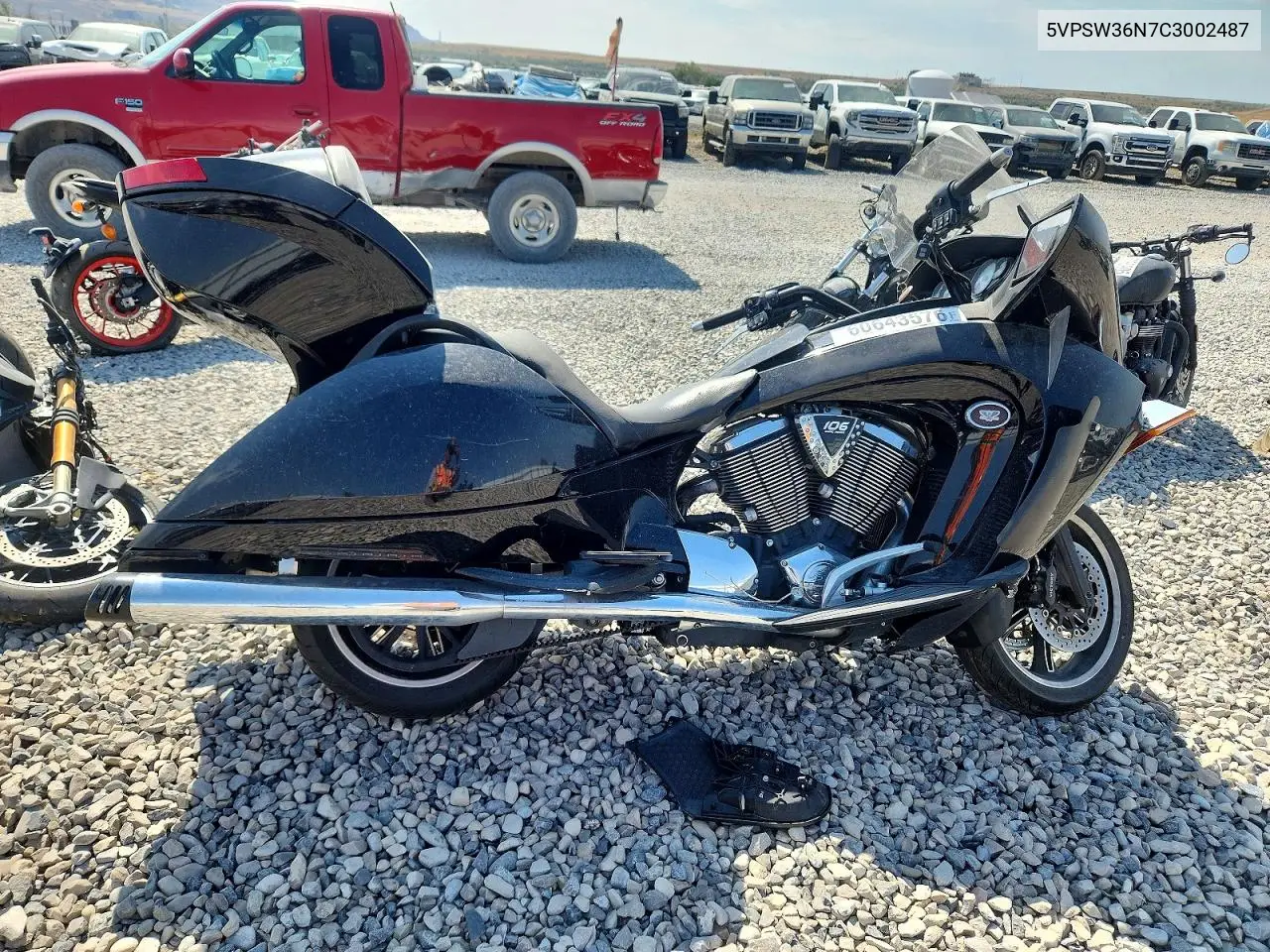 2012 Victory Motorcycles Vision Tour VIN: 5VPSW36N7C3002487 Lot: 60643576