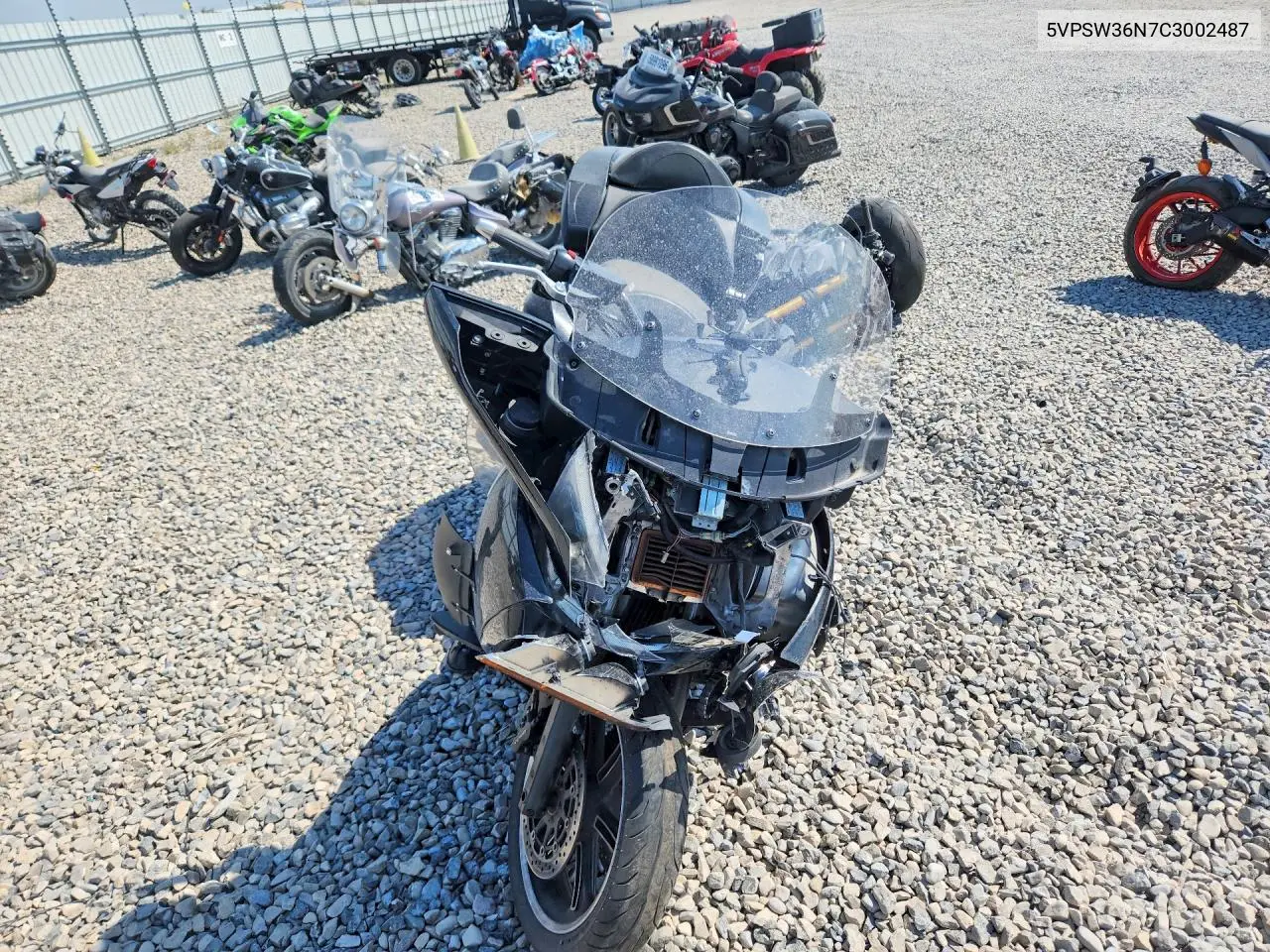 2012 Victory Motorcycles Vision Tour VIN: 5VPSW36N7C3002487 Lot: 60643576