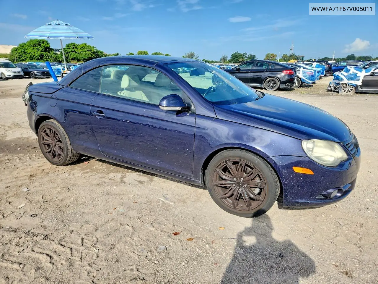 2007 Volkswagen Eos 2.0T Luxury VIN: WVWFA71F67V005011 Lot: 58025246