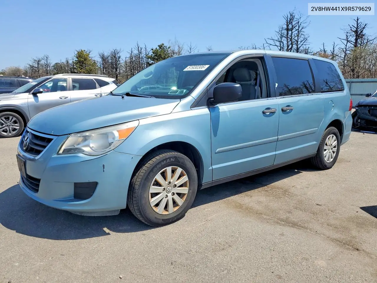 2009 Volkswagen Routan S VIN: 2V8HW441X9R579629 Lot: 51930306