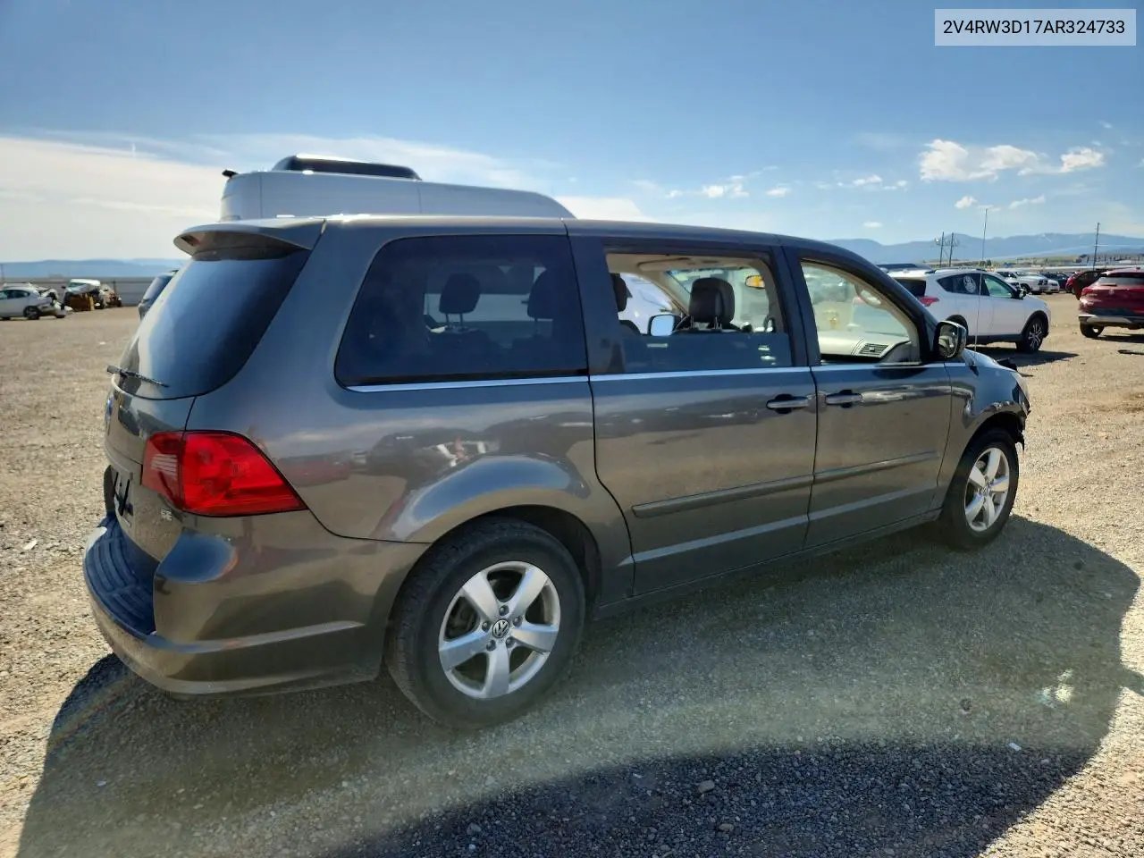 2010 Volkswagen Routan Se VIN: 2V4RW3D17AR324733 Lot: 54143346