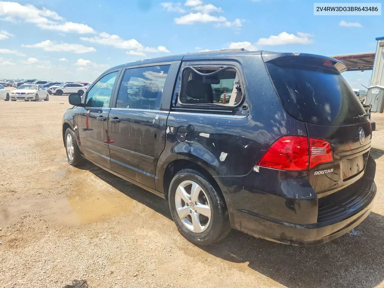 2011 Volkswagen Routan Se VIN: 2V4RW3DG3BR643486 Lot: 52817246