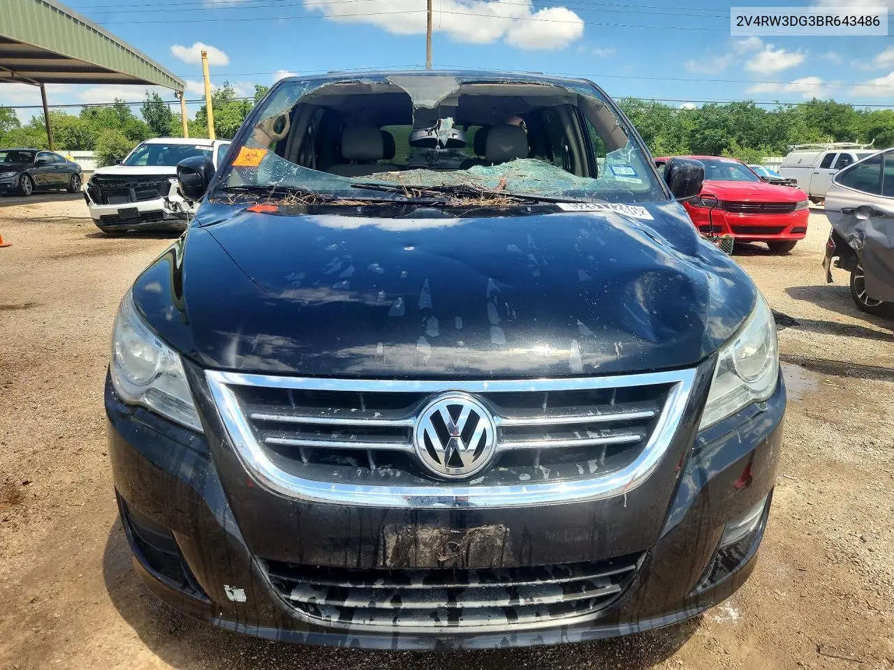 2011 Volkswagen Routan Se VIN: 2V4RW3DG3BR643486 Lot: 52817246