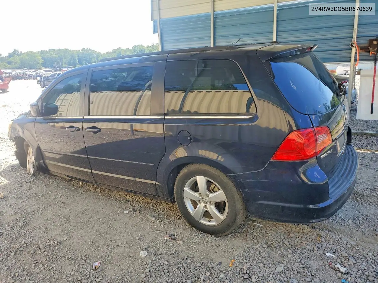 2011 Volkswagen Routan Se VIN: 2V4RW3DG5BR670639 Lot: 53914496