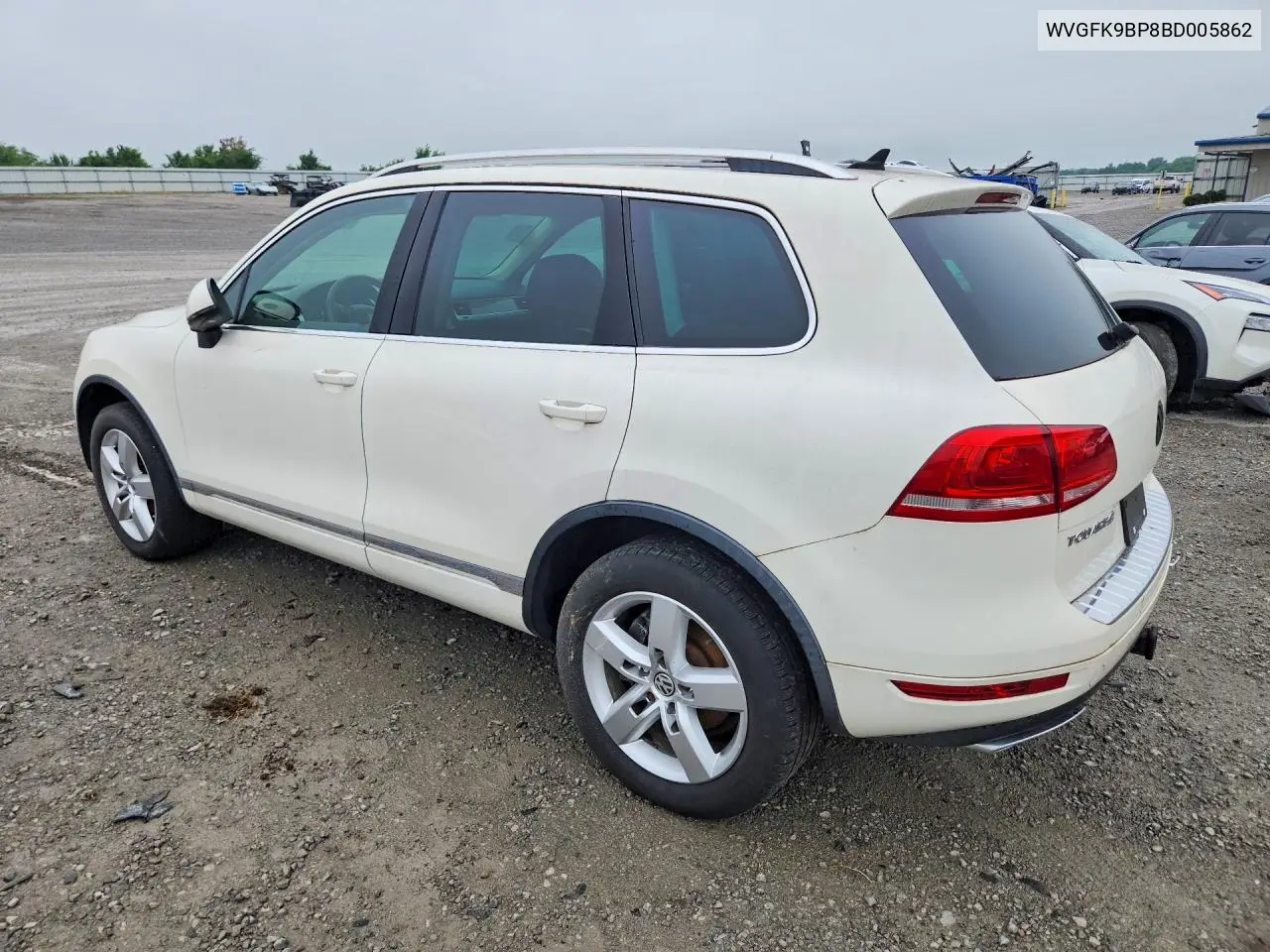 2011 Volkswagen Touareg V6 Tdi VIN: WVGFK9BP8BD005862 Lot: 54312056