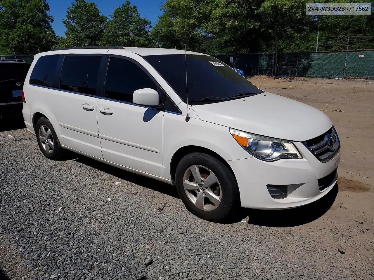 2011 Volkswagen Routan Se VIN: 2V4RW3DG2BR717562 Lot: 54915646