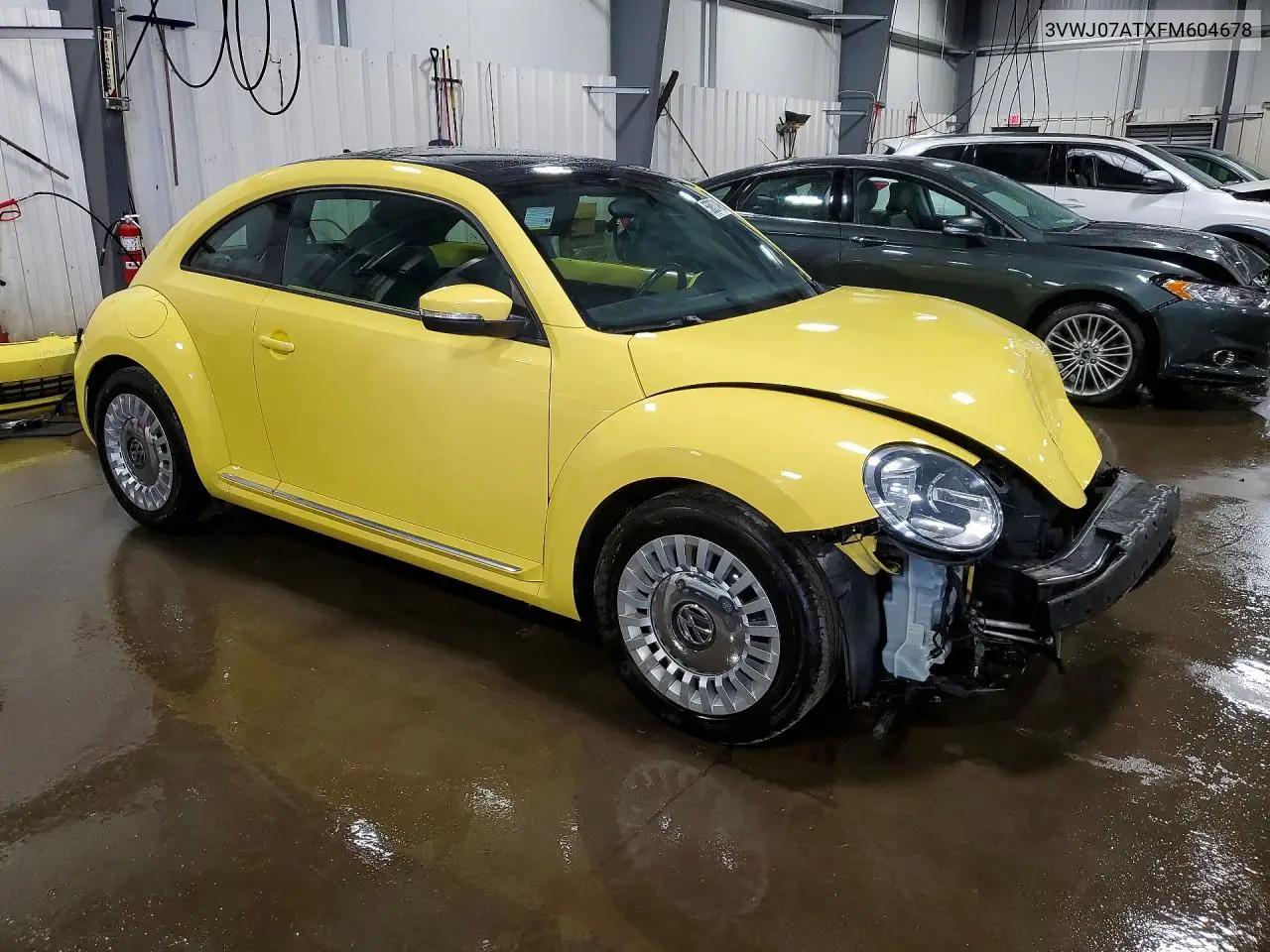 2015 Volkswagen Beetle 1.8T VIN: 3VWJ07ATXFM604678 Lot: 56837496