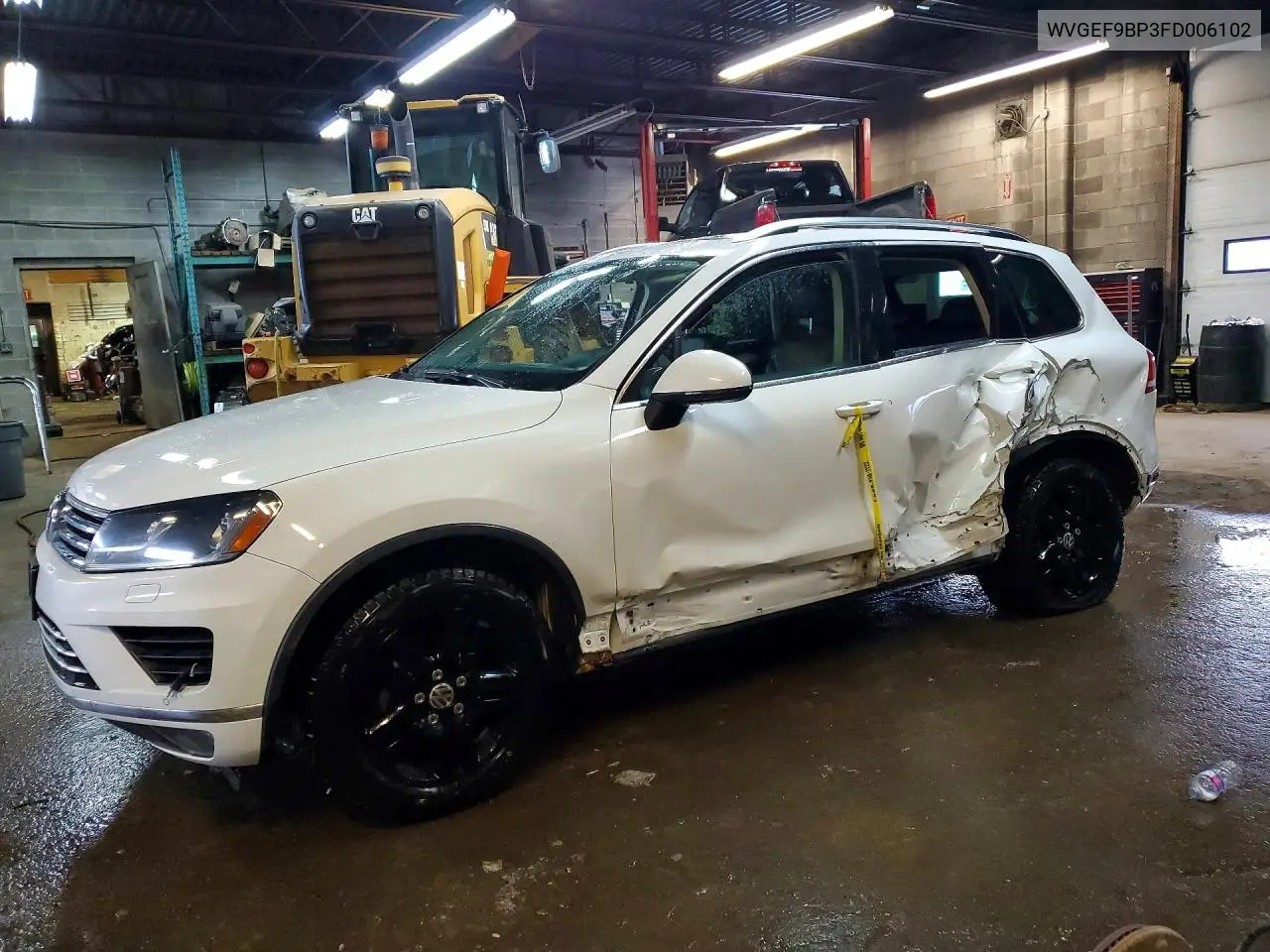 2015 Volkswagen Touareg V6 VIN: WVGEF9BP3FD006102 Lot: 74869935