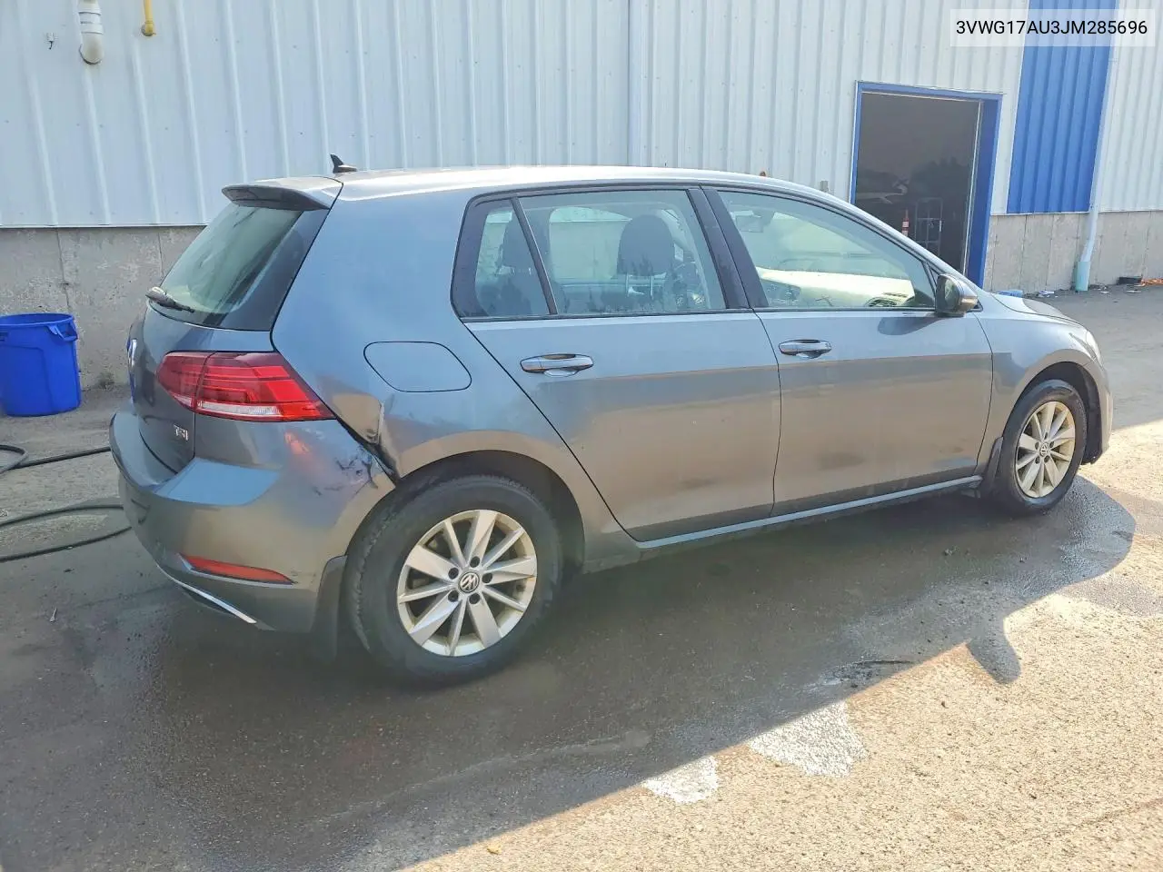 2018 Volkswagen Golf S VIN: 3VWG17AU3JM285696 Lot: 60123806