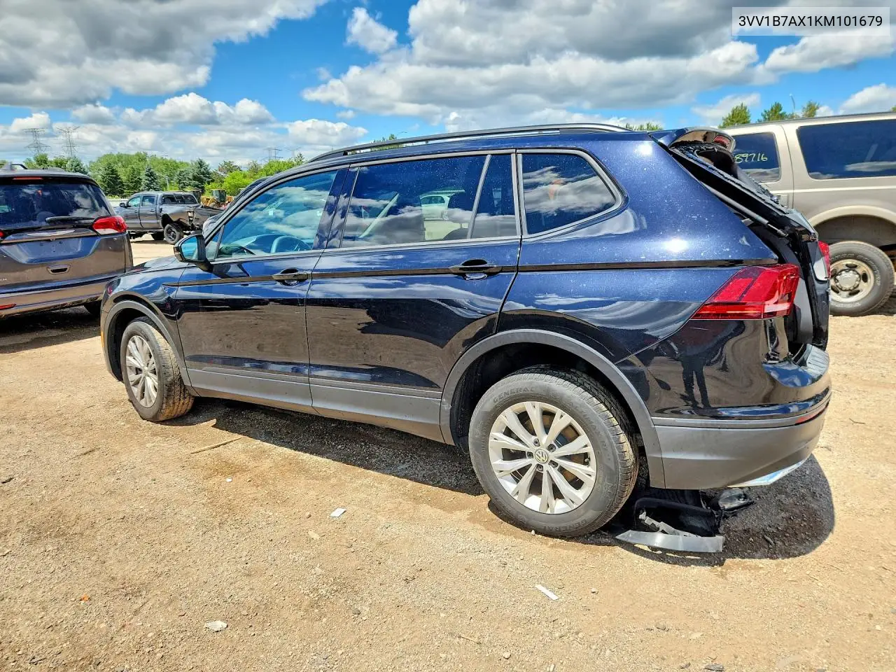 2019 Volkswagen Tiguan S VIN: 3VV1B7AX1KM101679 Lot: 57620016