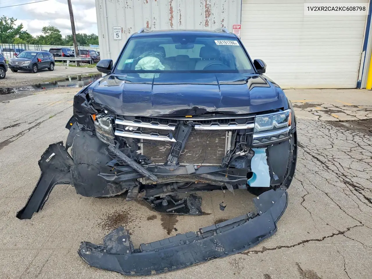 2019 Volkswagen Atlas Se VIN: 1V2XR2CA2KC608798 Lot: 58191786