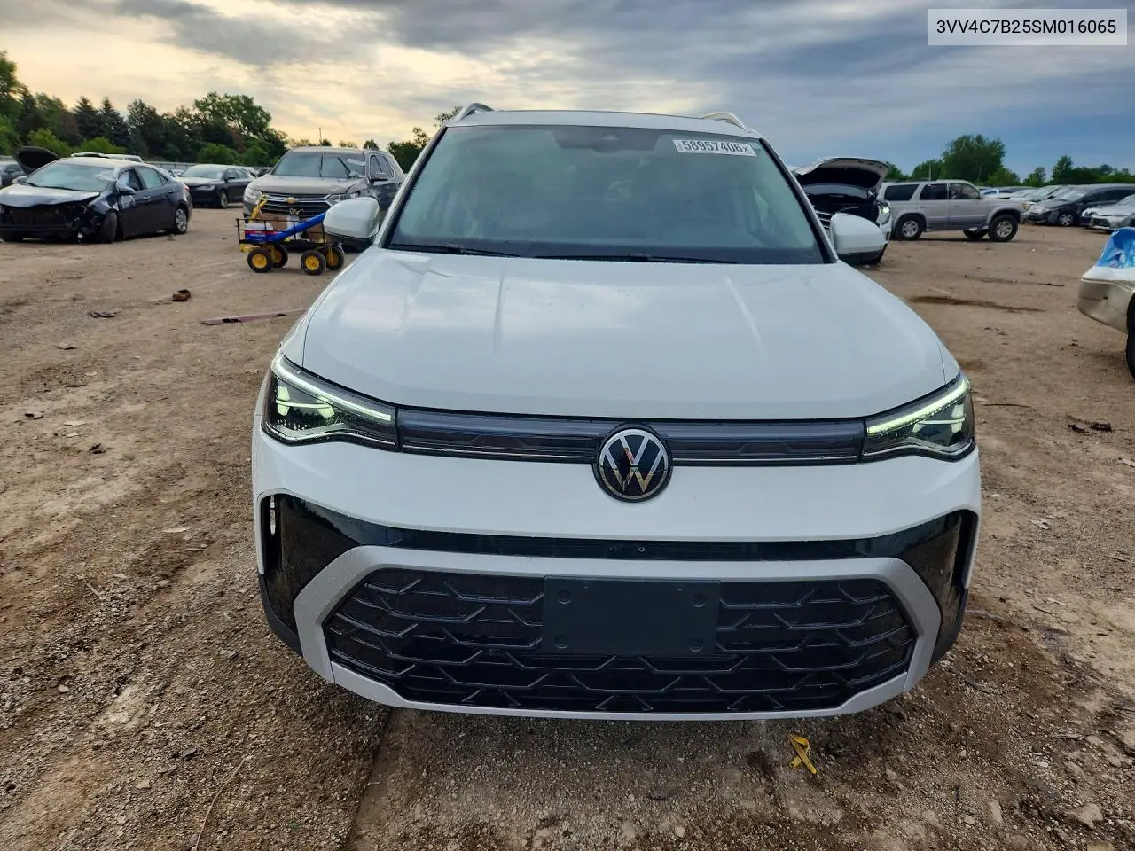 2025 Volkswagen Taos Sel VIN: 3VV4C7B25SM016065 Lot: 58957406