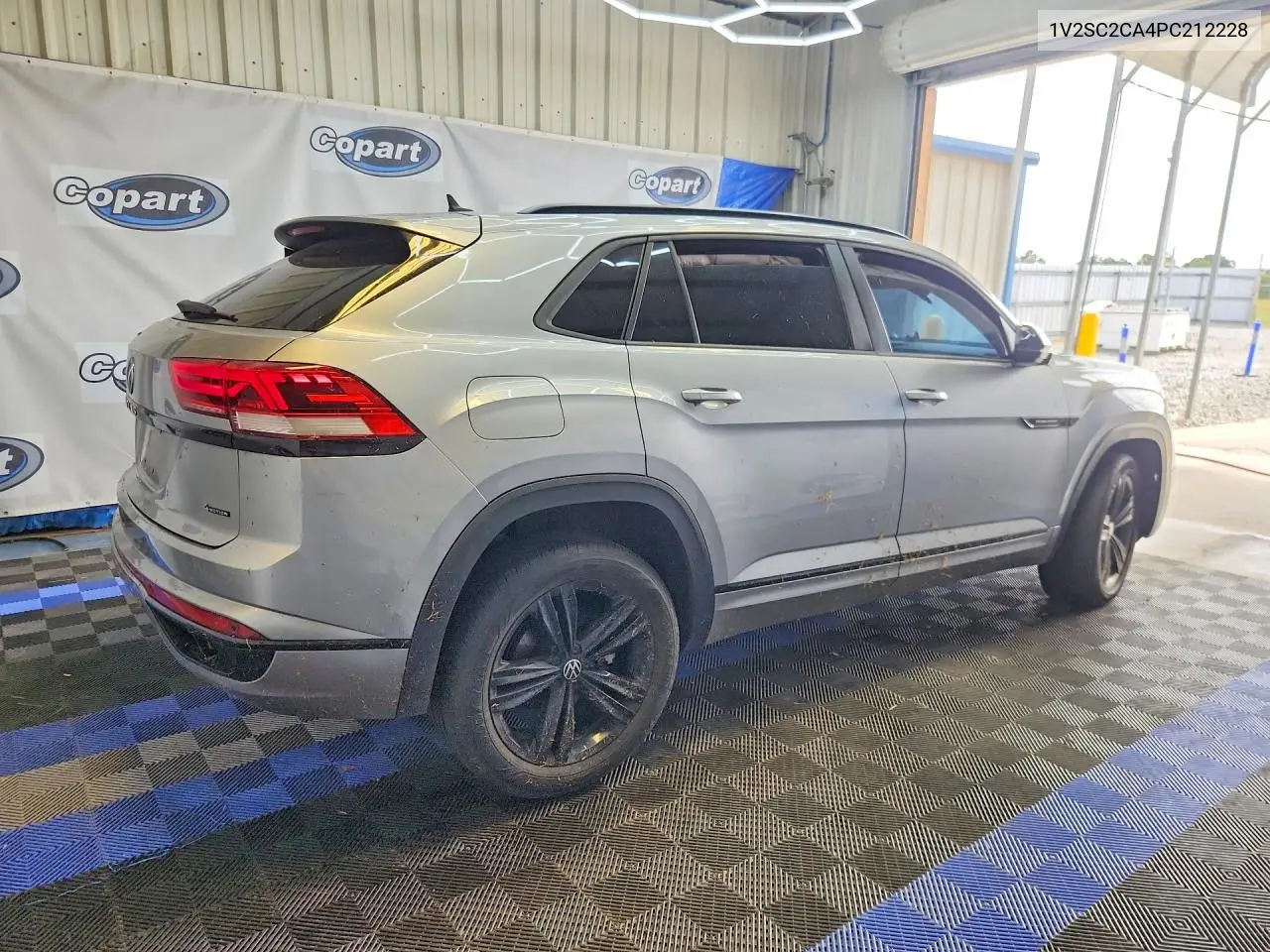 2023 Volkswagen Atlas Cross Sport Sel R-Line VIN: 1V2SC2CA4PC212228 Lot: 60792606