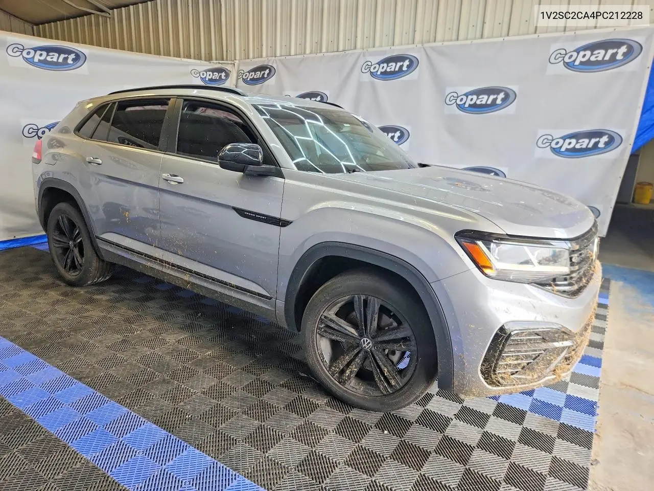 2023 Volkswagen Atlas Cross Sport Sel R-Line VIN: 1V2SC2CA4PC212228 Lot: 60792606