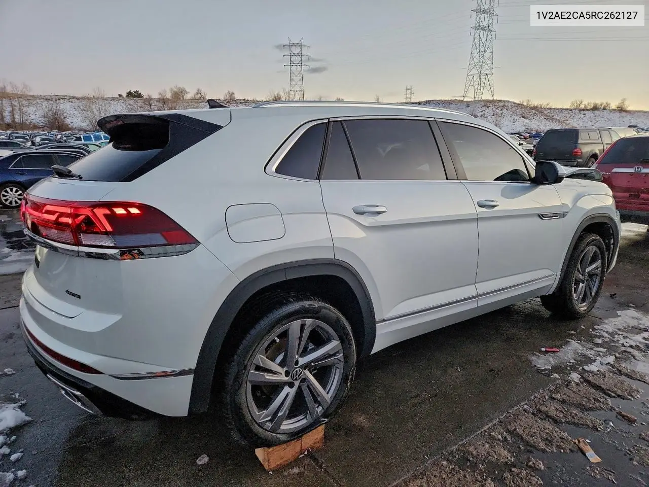 1V2AE2CA5RC262127 2024 Volkswagen Atlas Cross Sport Sel R-Line