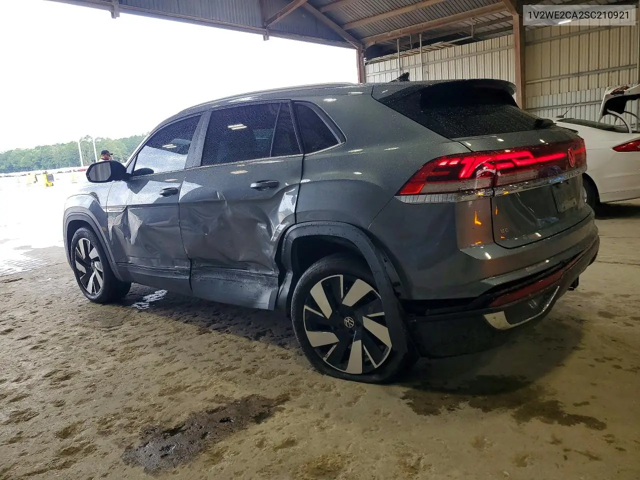 2025 Volkswagen Atlas Cross Sport Se VIN: 1V2WE2CA2SC210921 Lot: 60892226