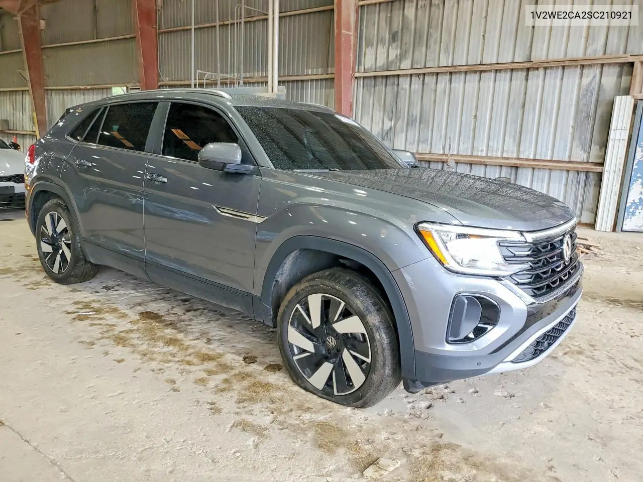 2025 Volkswagen Atlas Cross Sport Se VIN: 1V2WE2CA2SC210921 Lot: 60892226